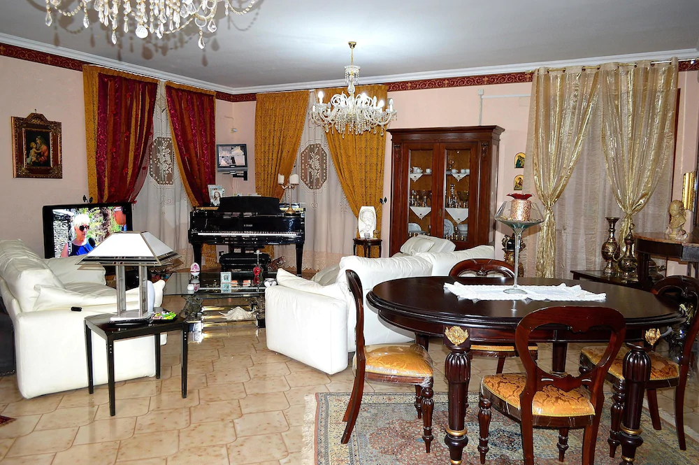 Villa Cleopatra