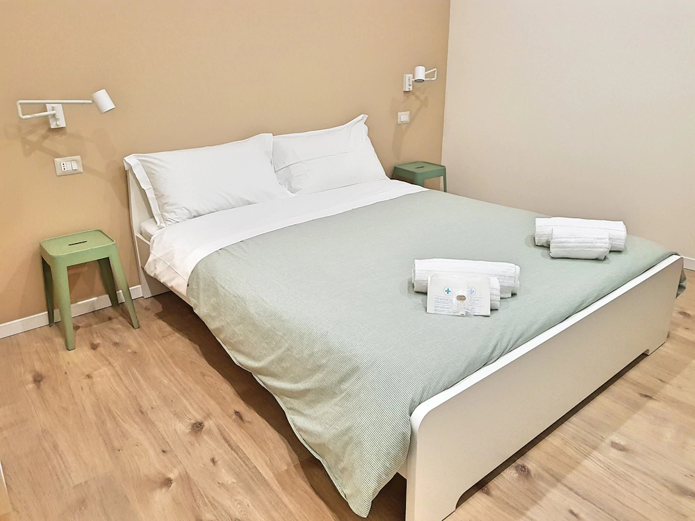 B&B Gisira