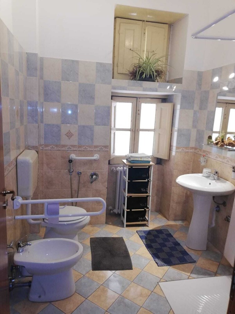 Guglielmo Room's B&B
