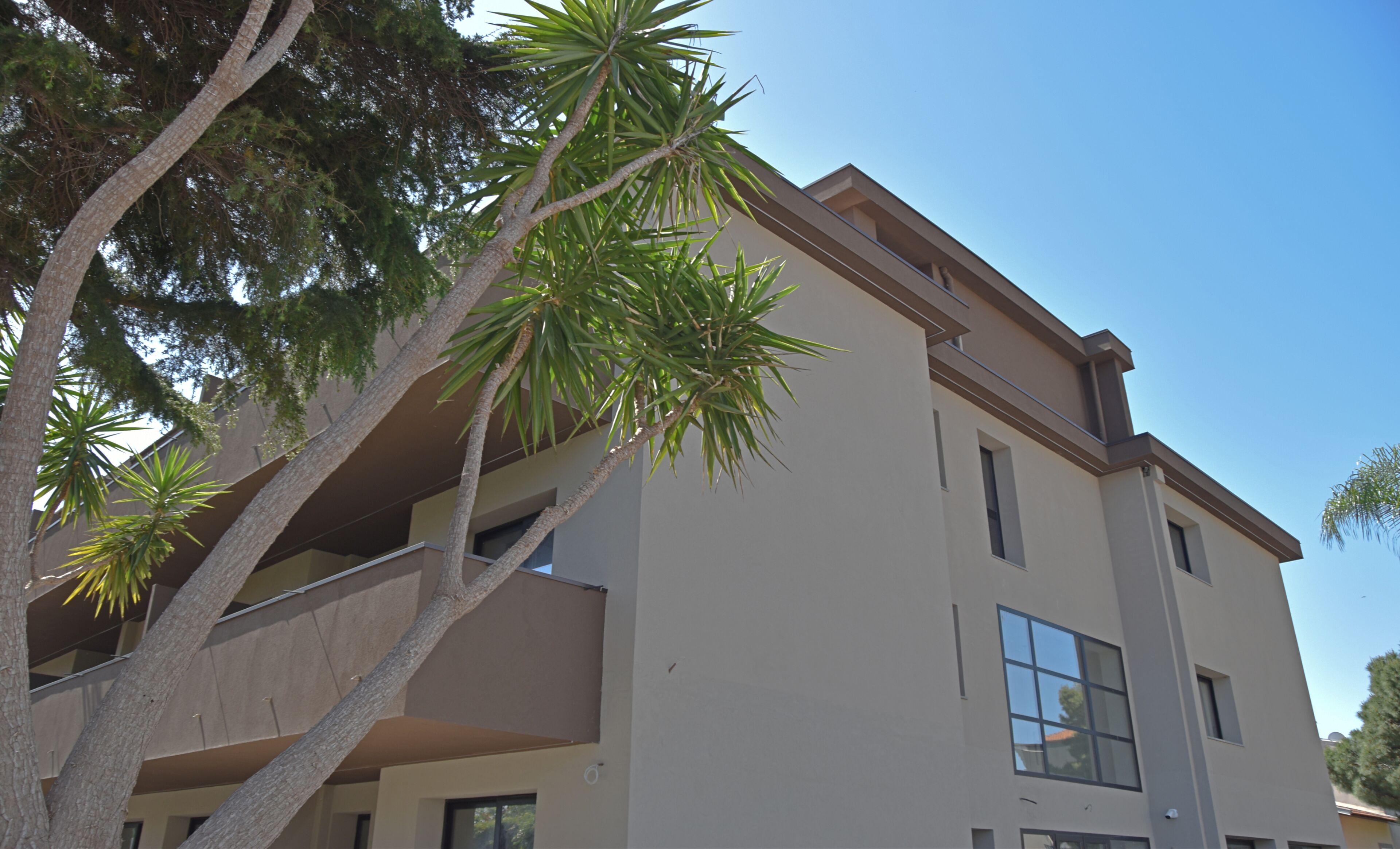 Ollen Apartments