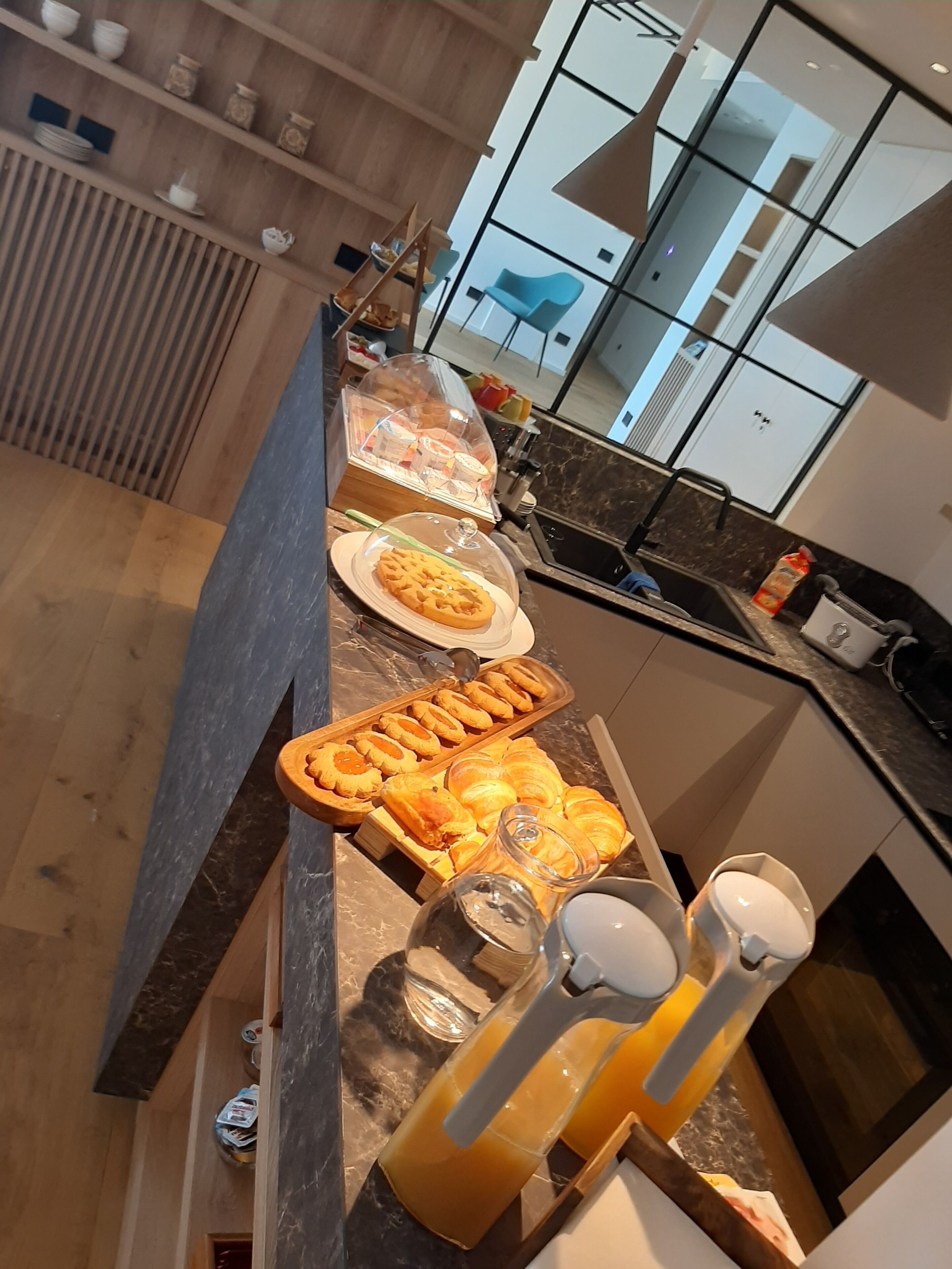 B&B Le Suites Di Costanza