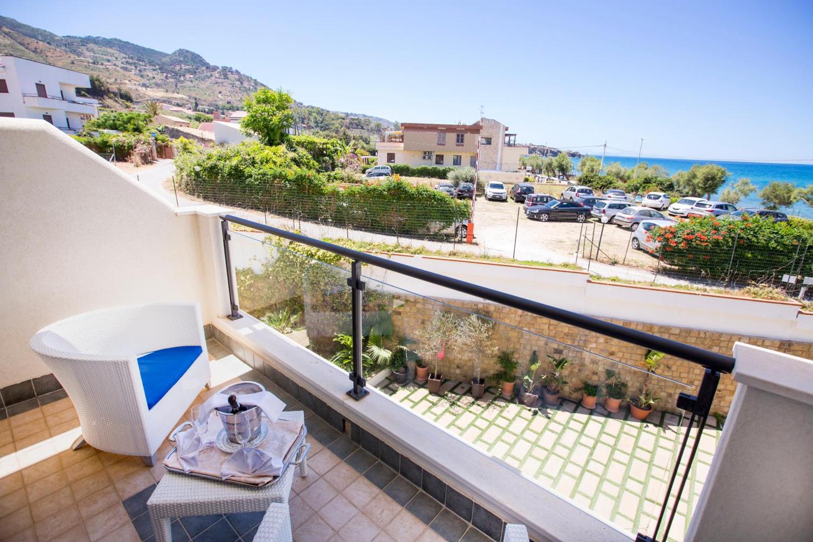 Cefalu Sea Palace