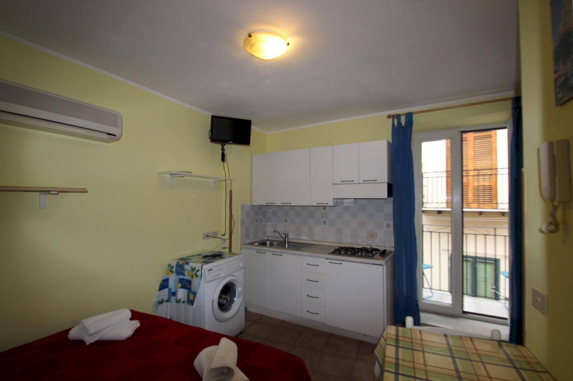Difrontealmare Apartments