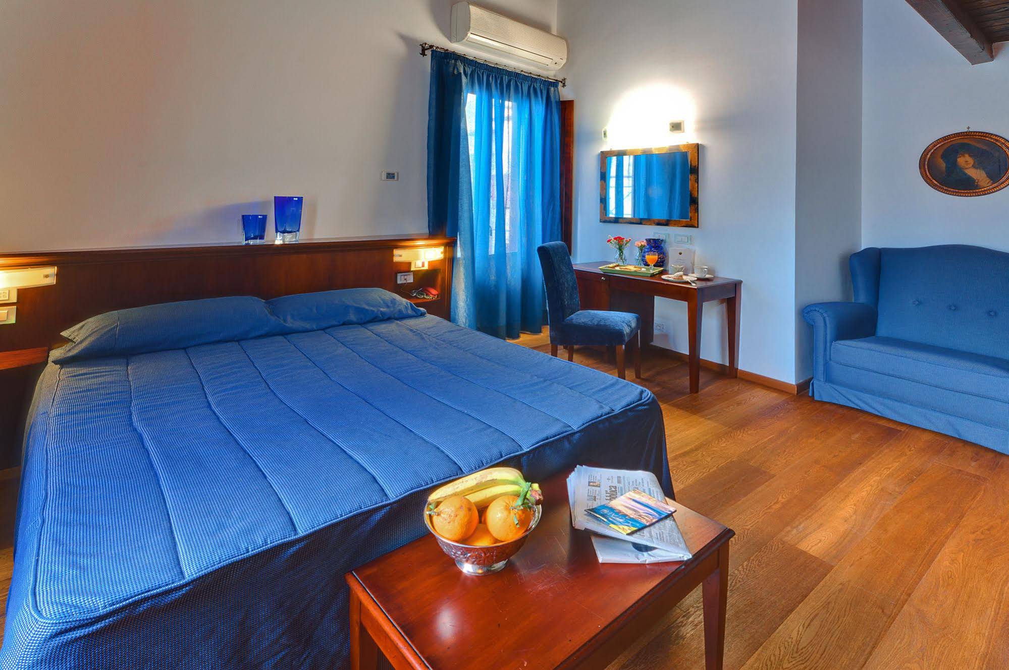 La Plumeria Hotel