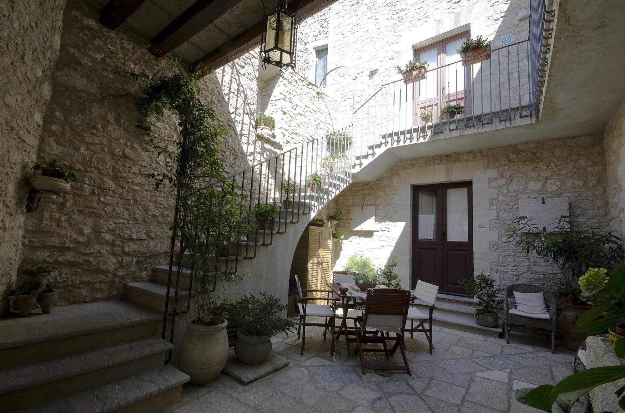Erice Pietre Antiche