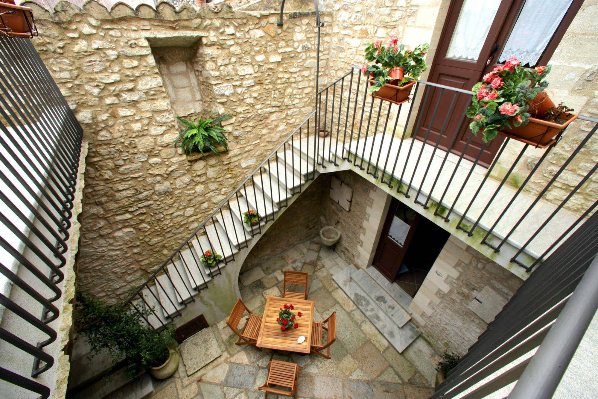 Erice Pietre Antiche