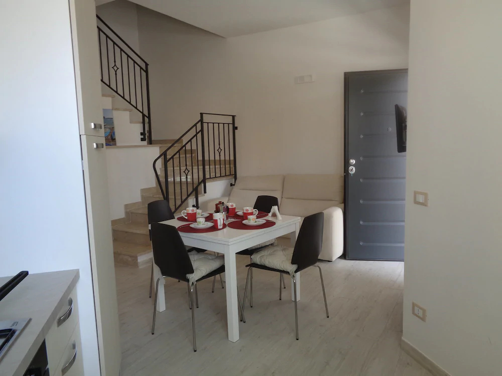 Eryx Apartments