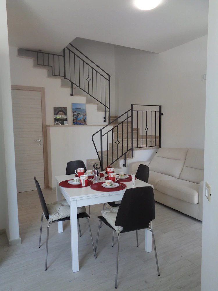 Eryx Apartments