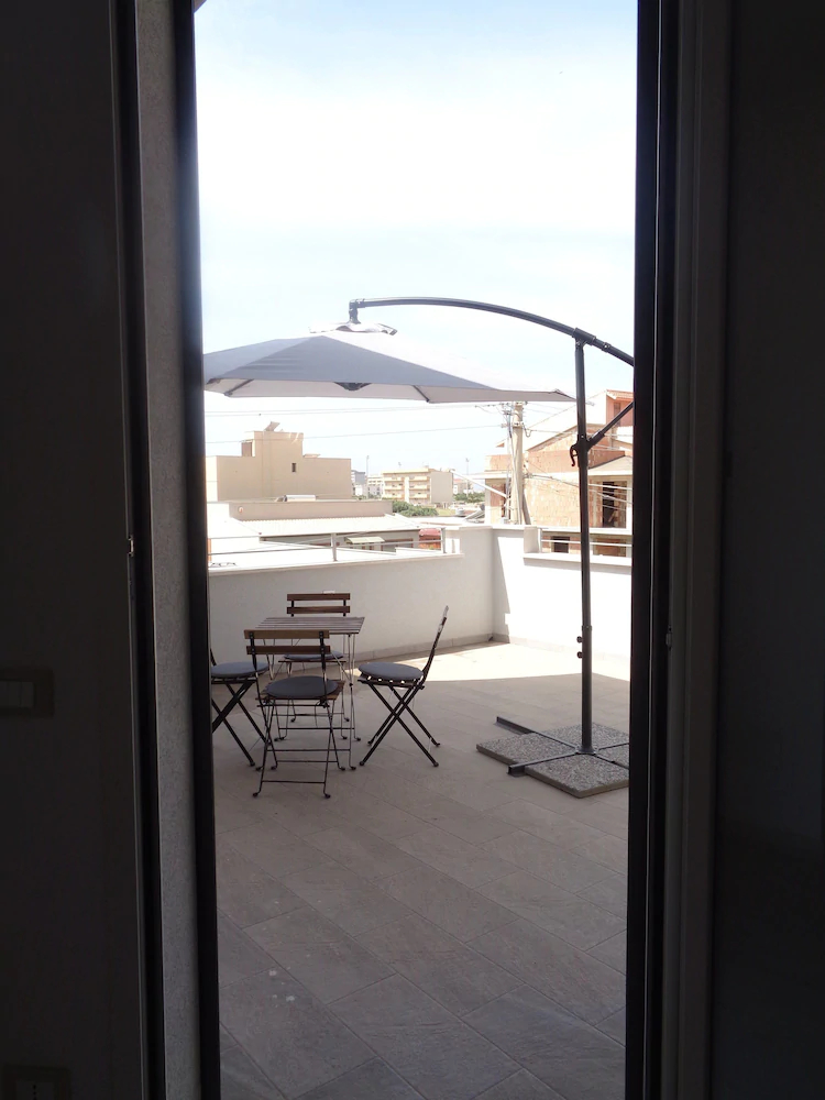 Eryx Apartments