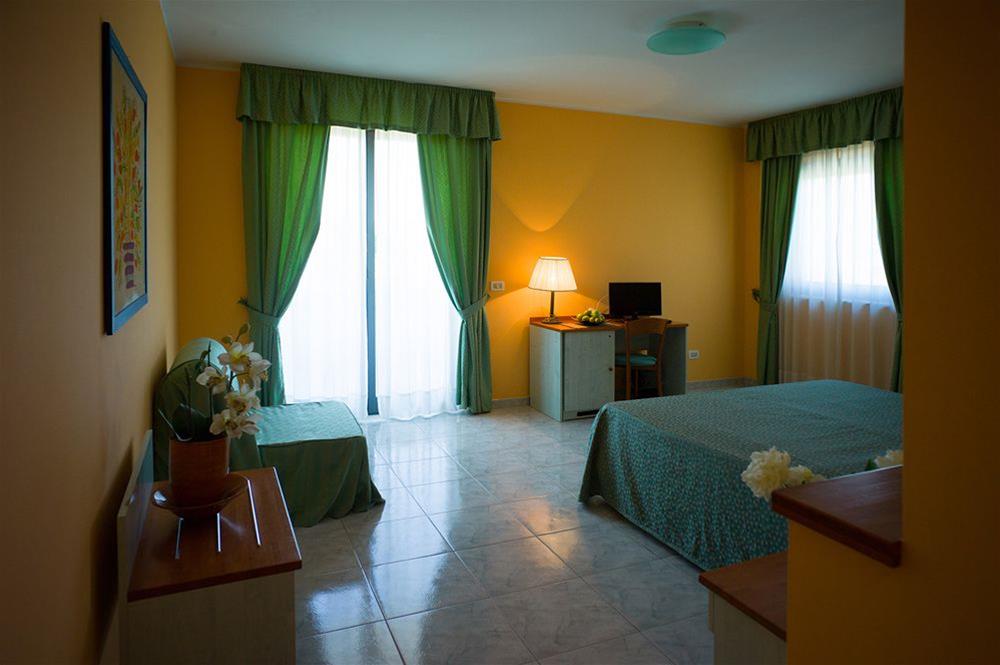 Atlantis Palace Hotel