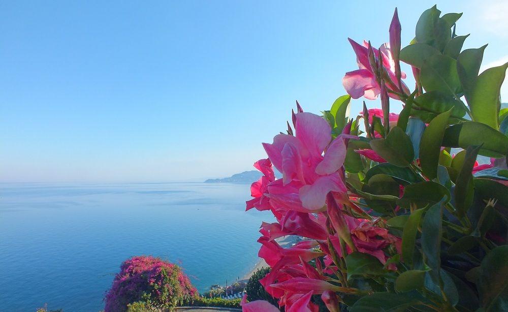 Crystal Sea Hotel