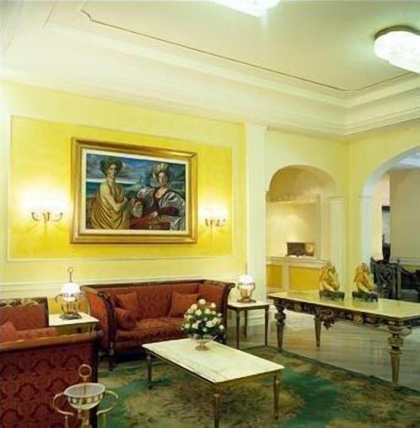 Hellenia Hotel