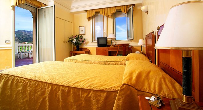 Hellenia Hotel