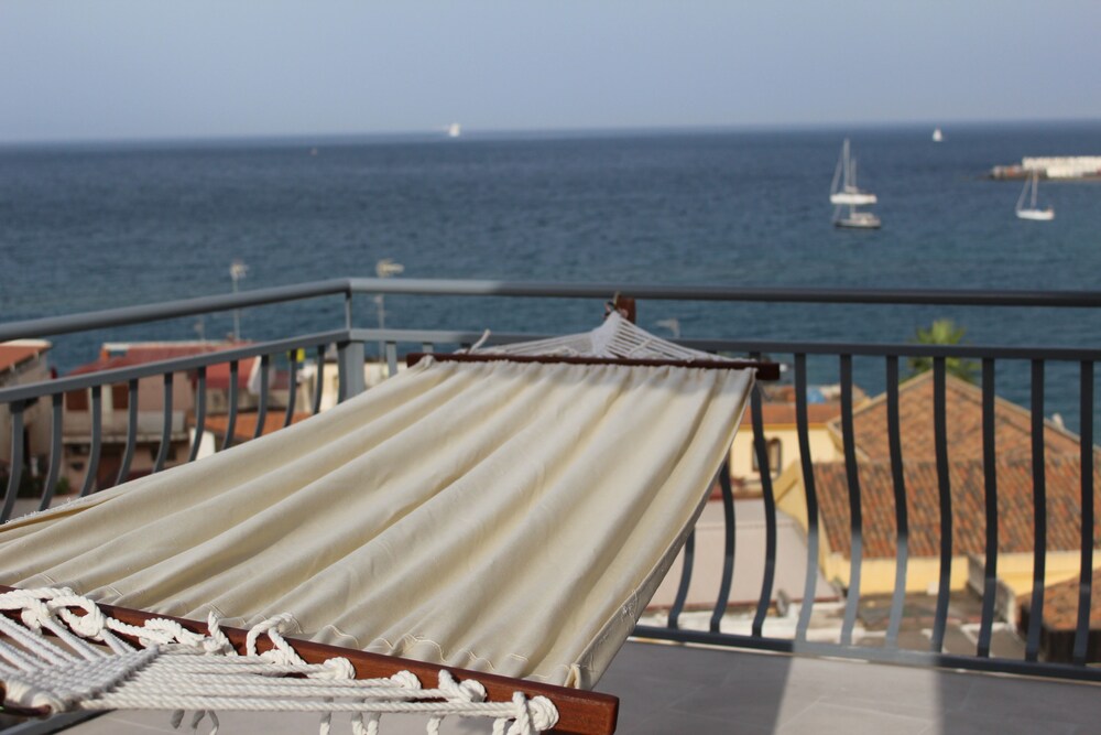 Vista Mare Apartments