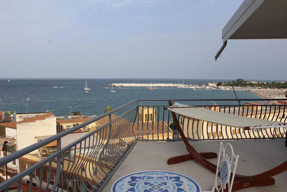 Vista Mare Apartments