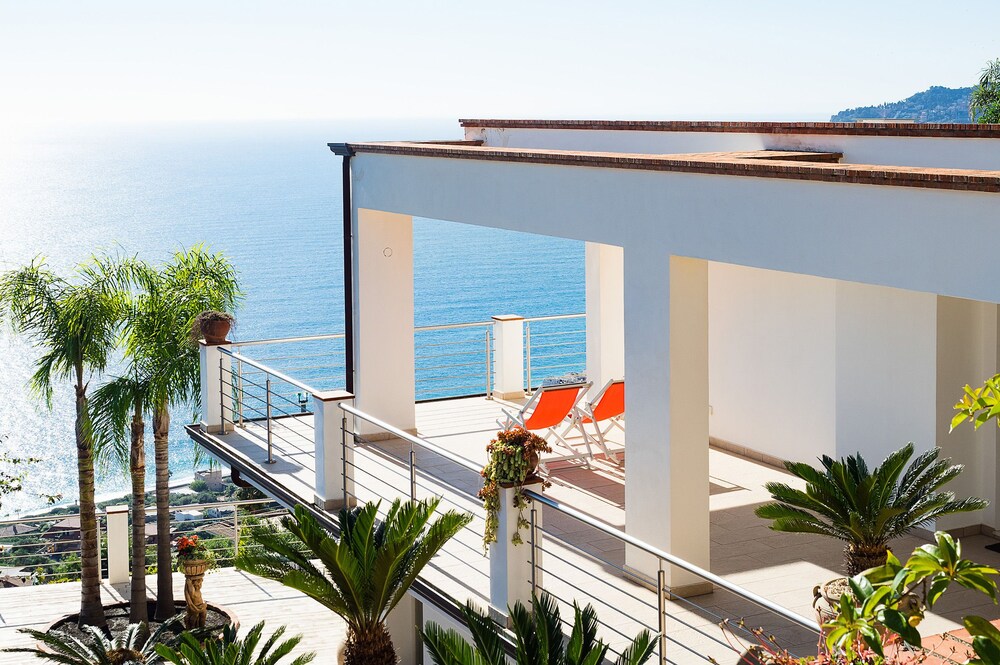 Villa Luce