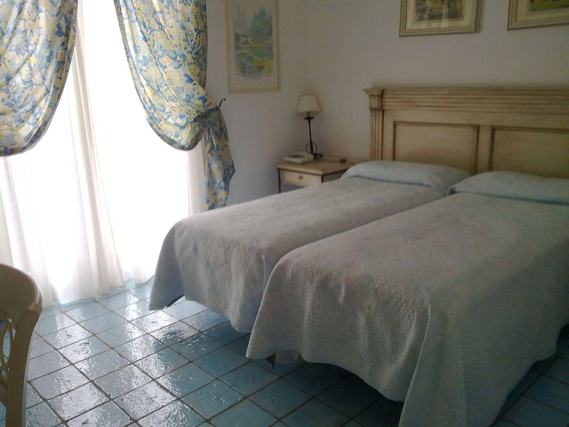 Hotel Rocce Azzurre