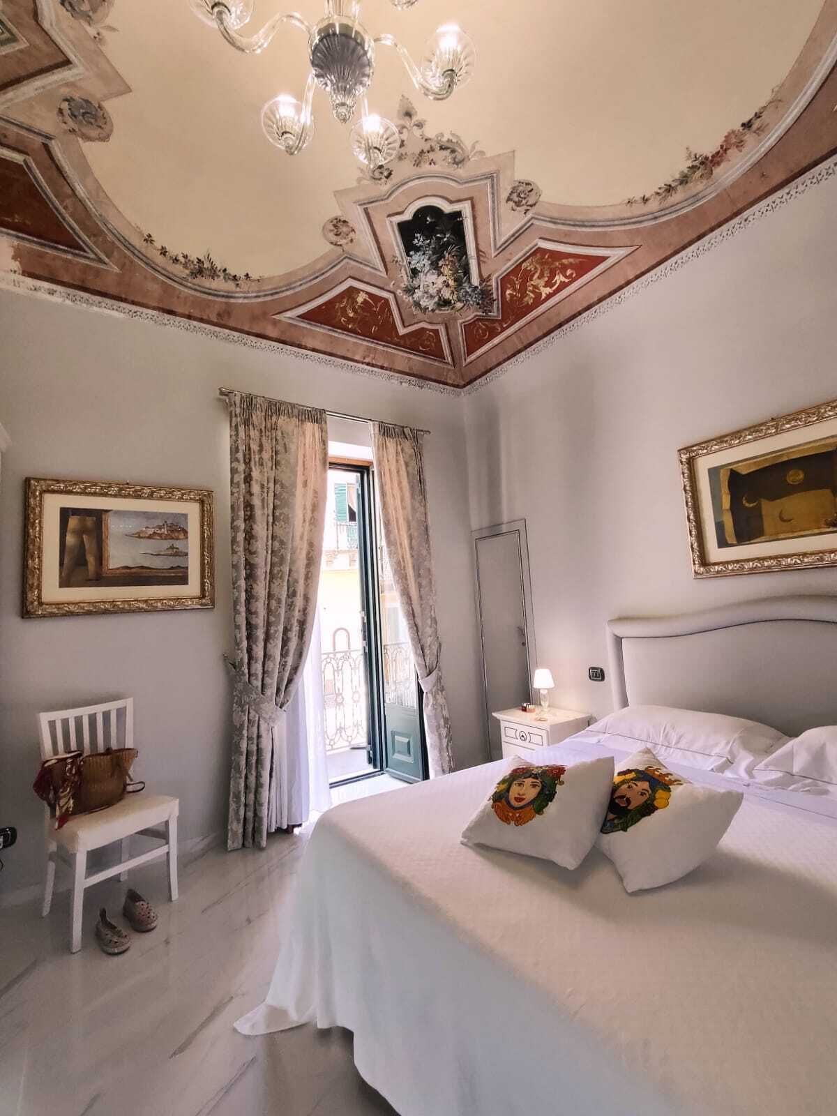 Lipari Suite