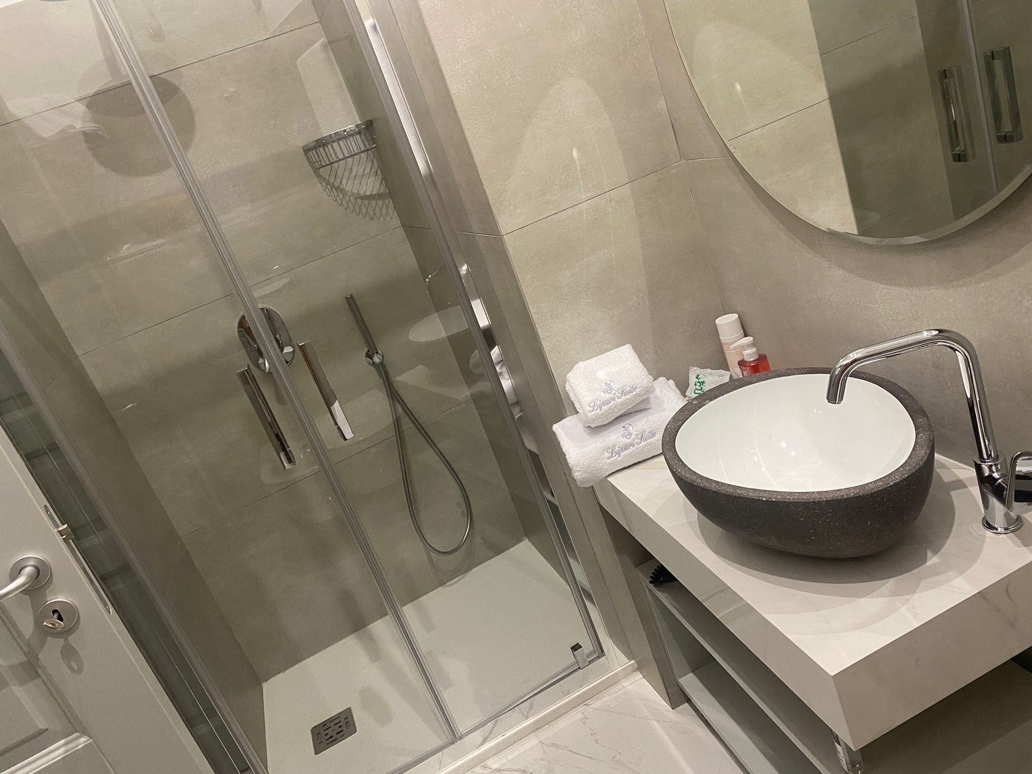 Lipari Suite