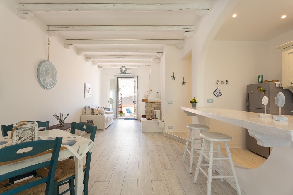 Acqua Azzurra Holiday Home