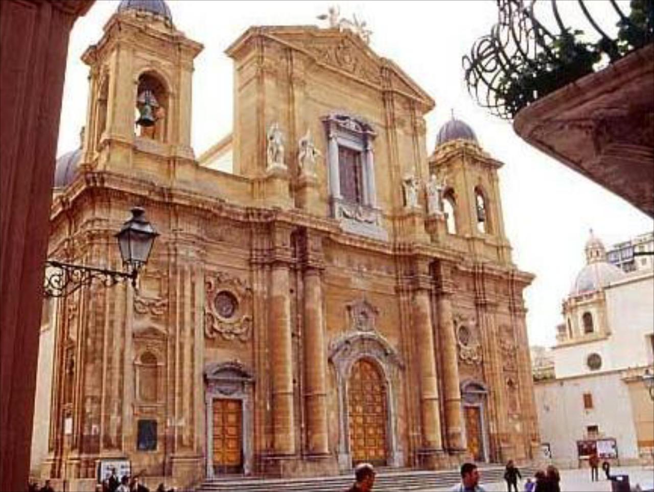 Centrale