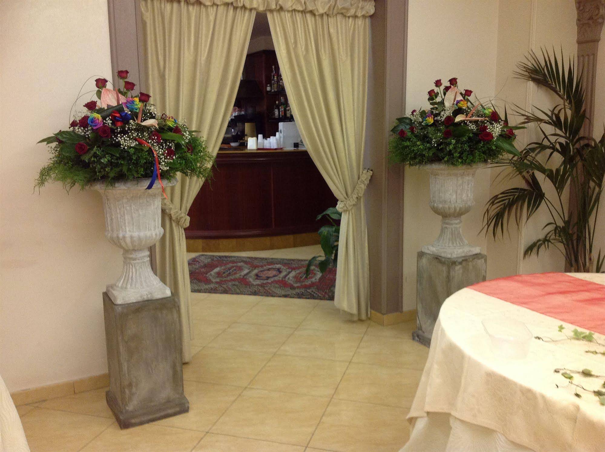 Sammartano Hotels
