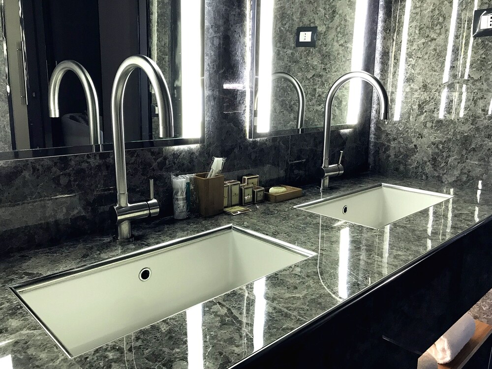 Villa Marrone Luxury Residences