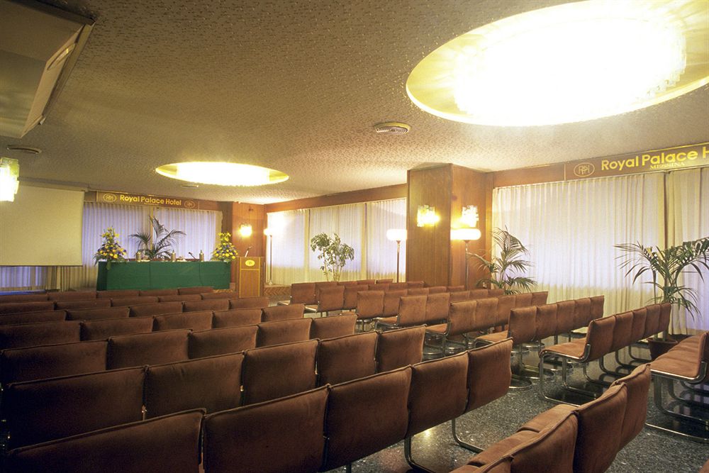 Royal Palace Hotel
