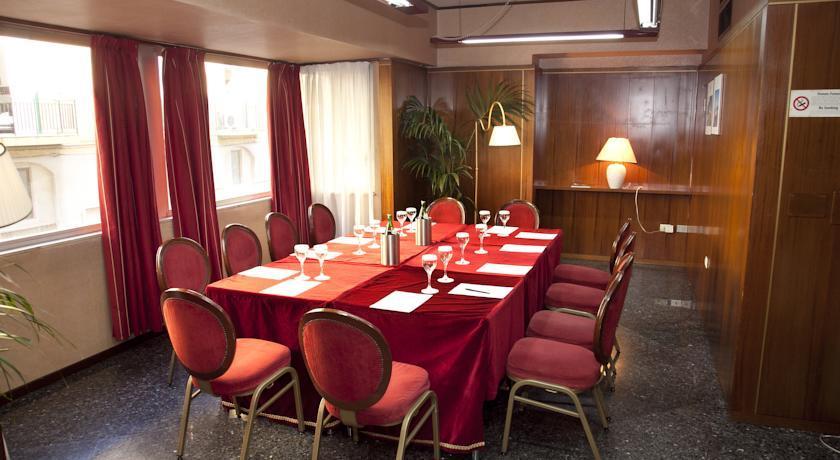 Royal Palace Hotel