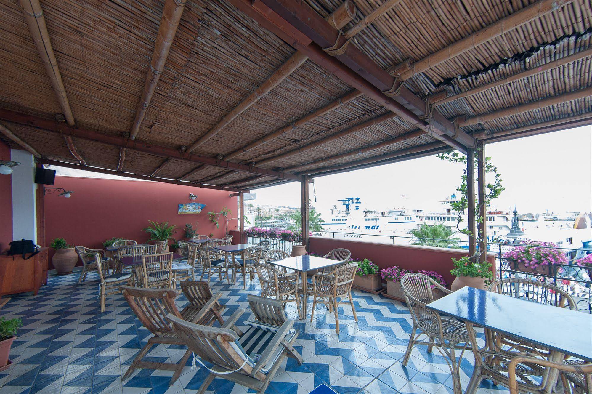 Petit Hotel