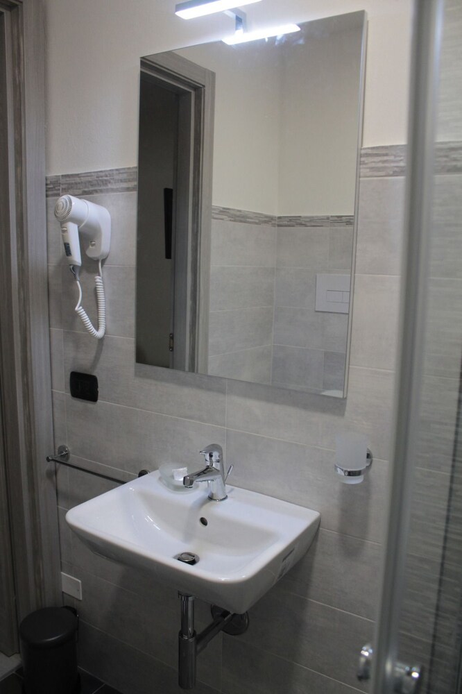 Crifea Rooms