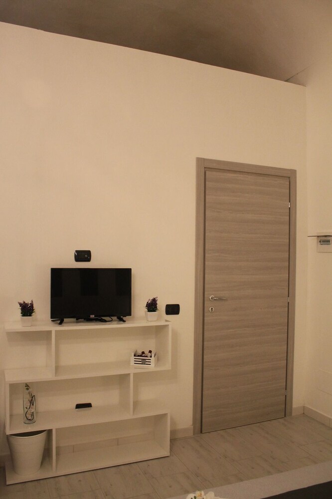 Crifea Rooms