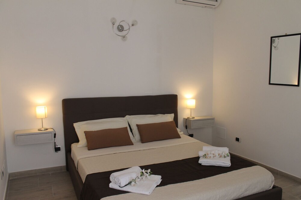 Crifea Rooms