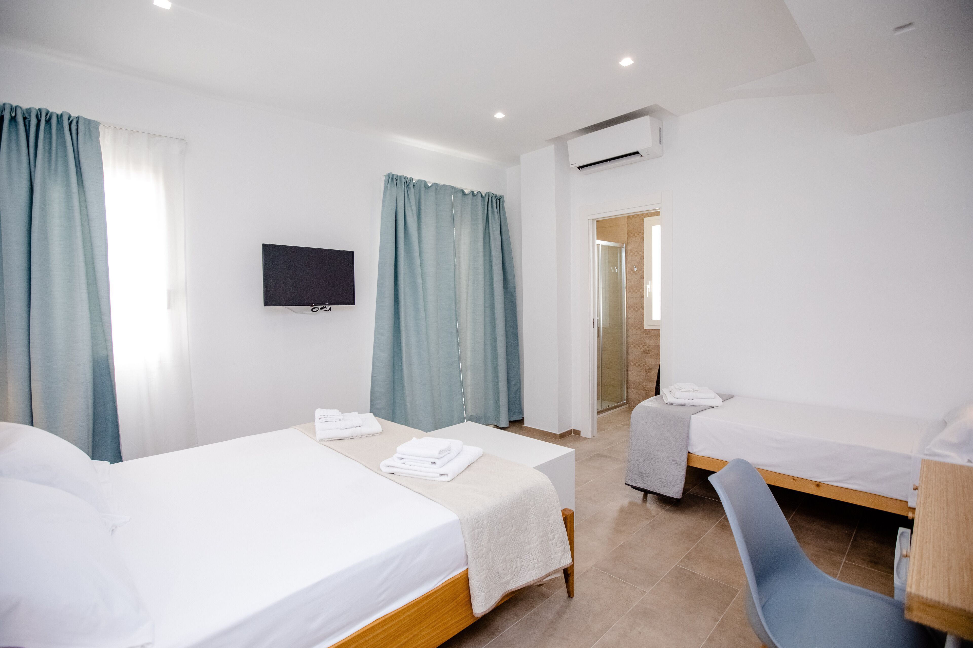 IzzHome Bella Vita Superior Room