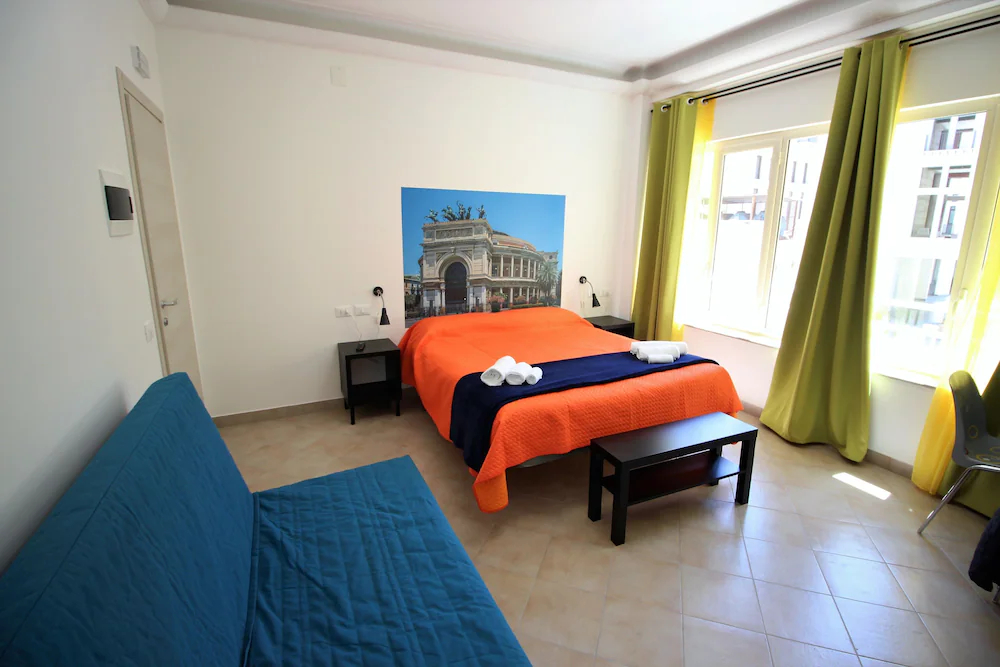 B&B Into Palermo