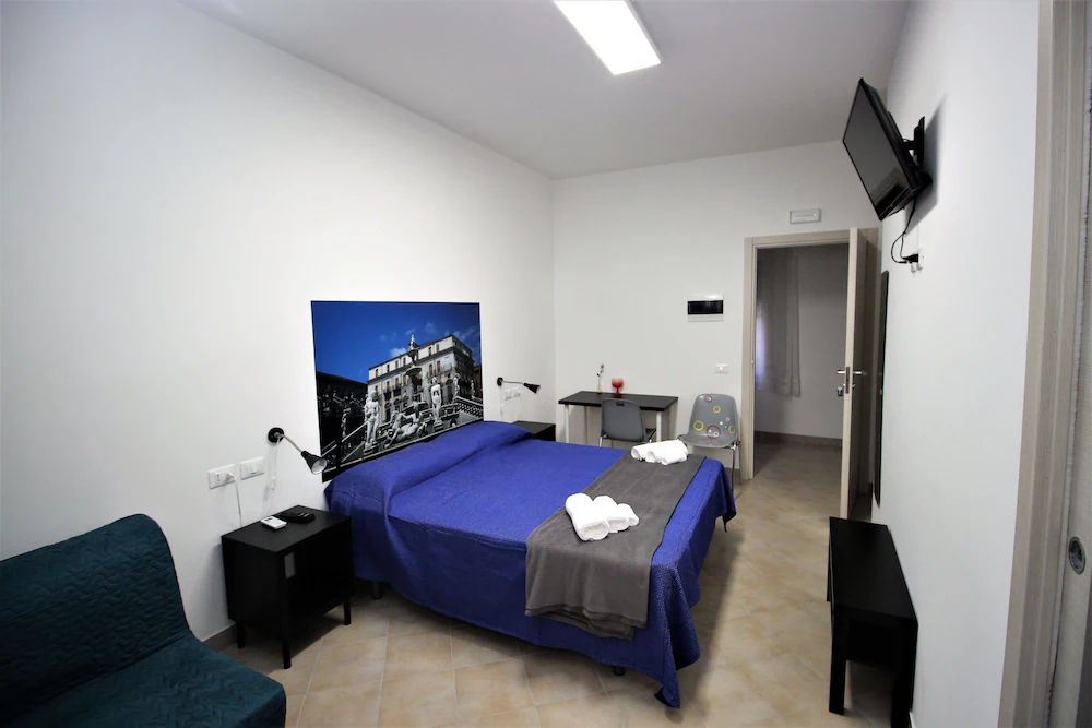 B&B Into Palermo