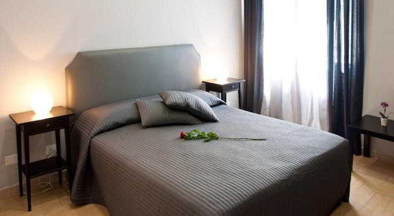 Bed And Breakfast Operà