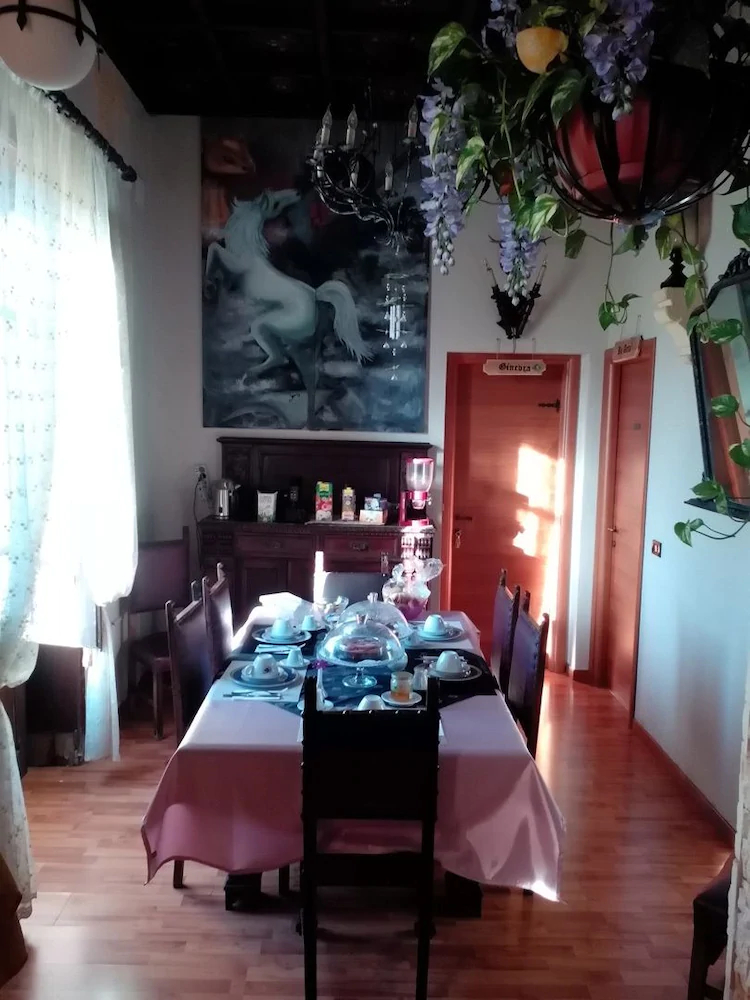 Camelot Bed & Breakfast