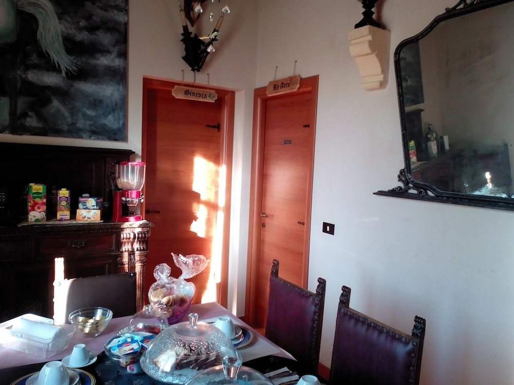Camelot Bed & Breakfast