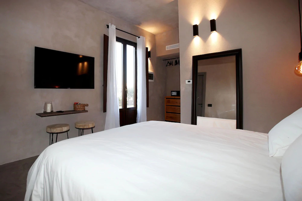Casa Nostra Luxury Suites