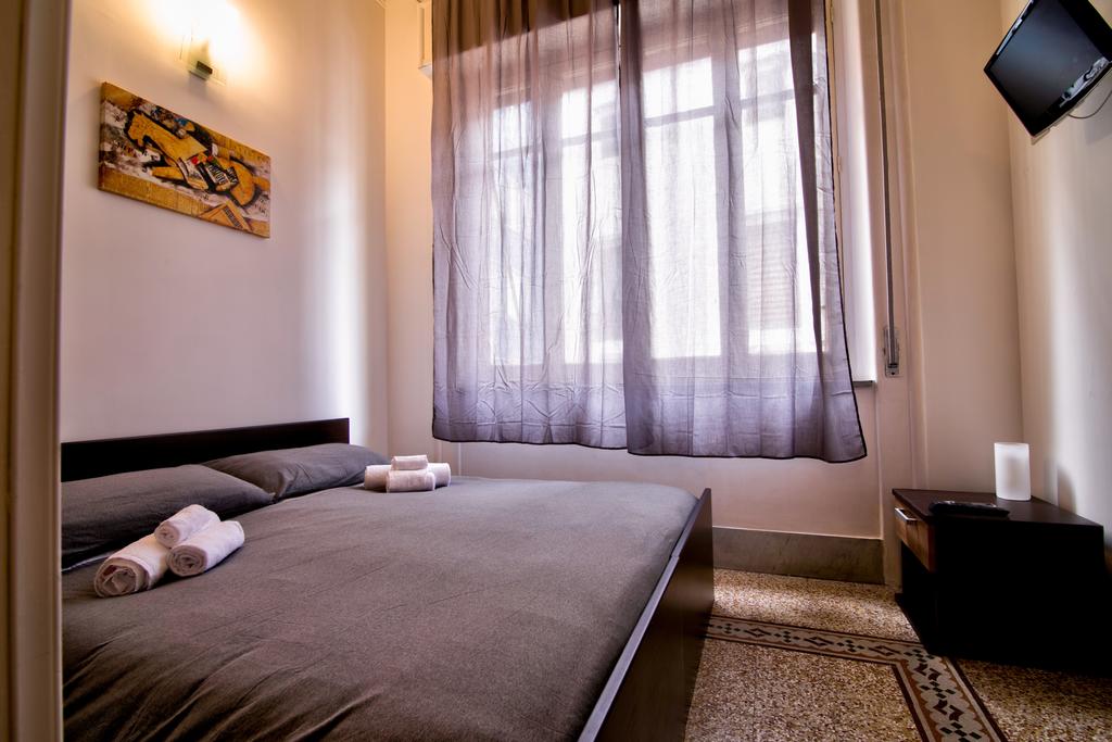 Maqueda Central Suites