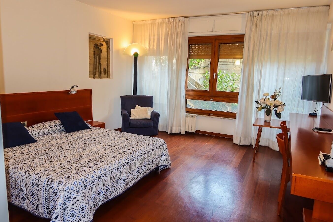 Marbela Apartments & Suites