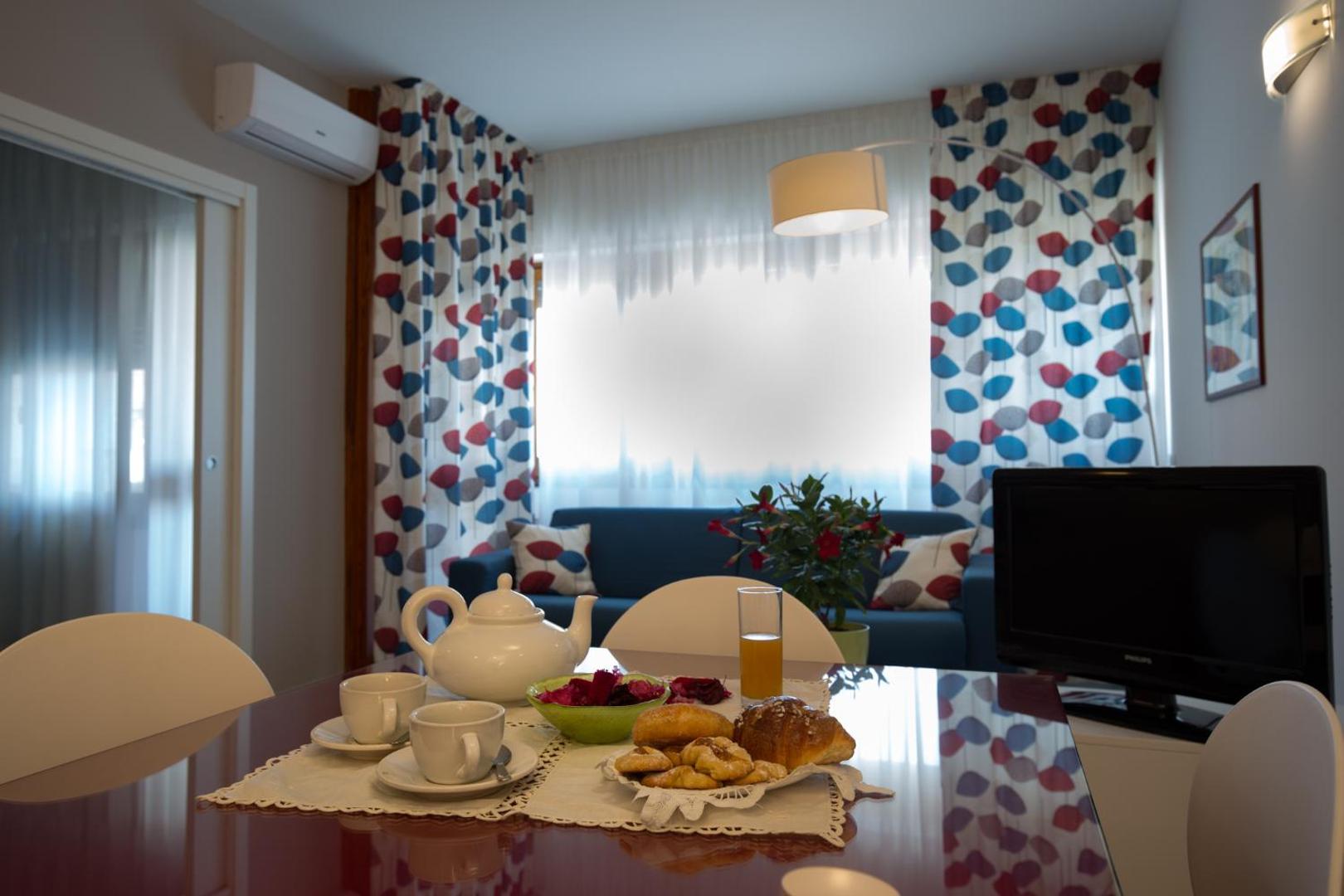 Marbela Apartments & Suites
