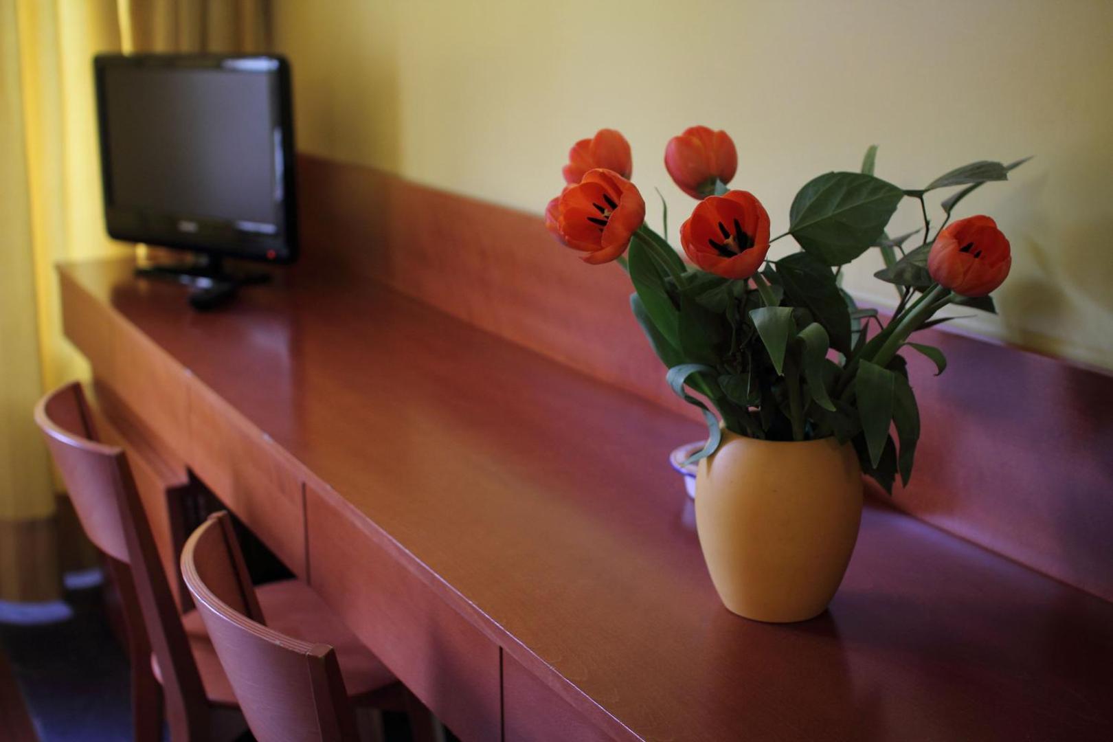 Marbela Apartments & Suites