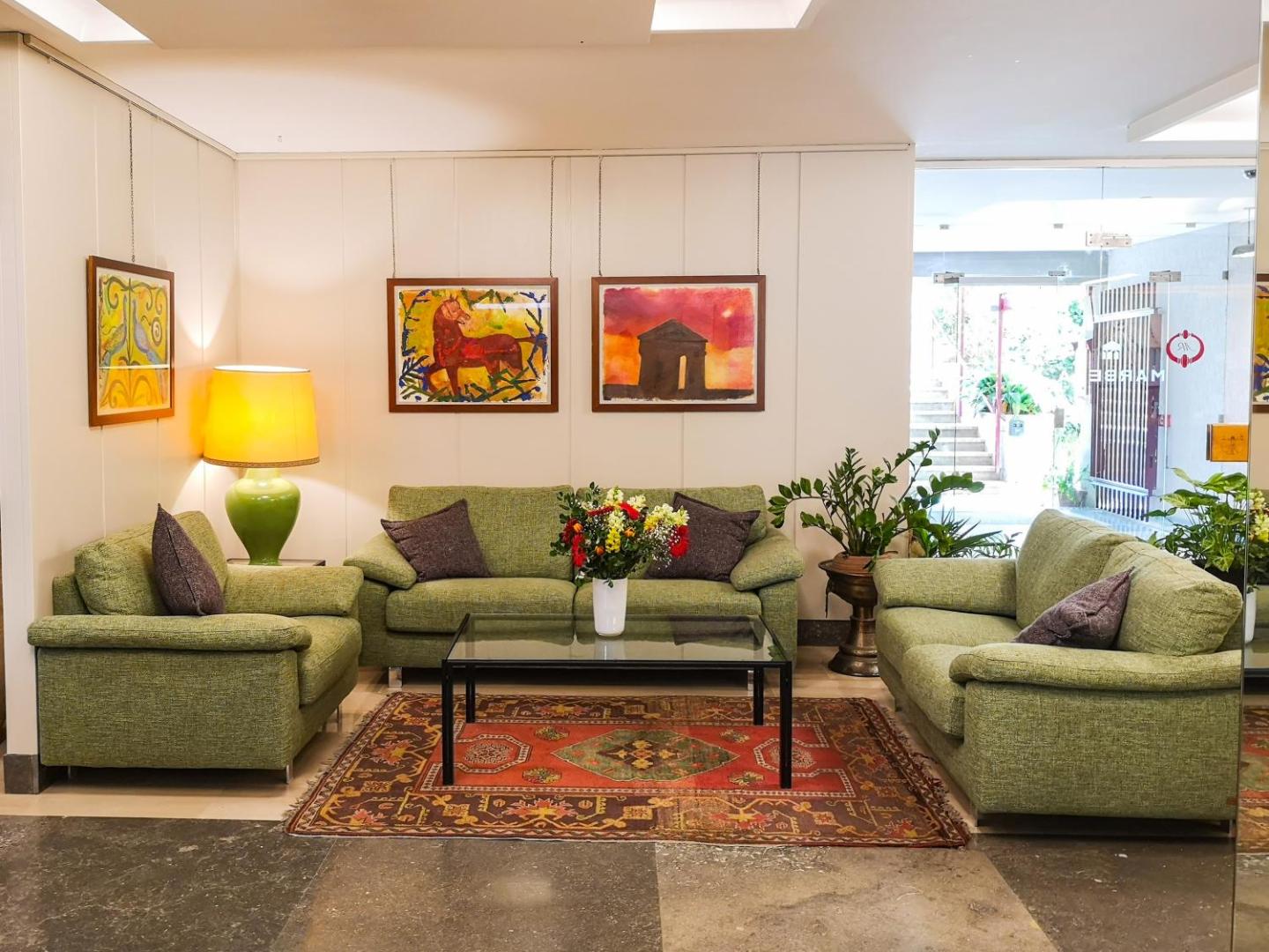 Marbela Apartments & Suites
