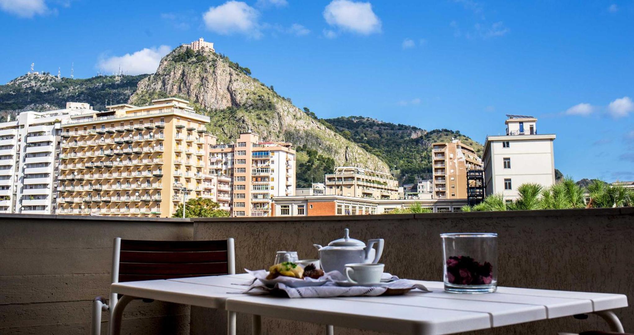 Marbela Apartments & Suites