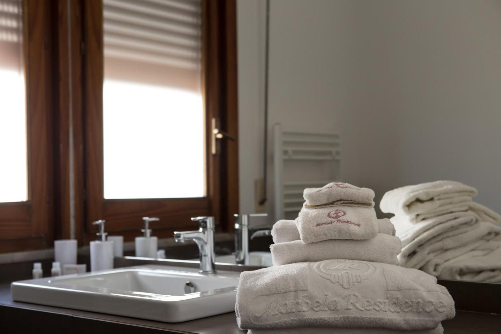 Marbela Apartments & Suites