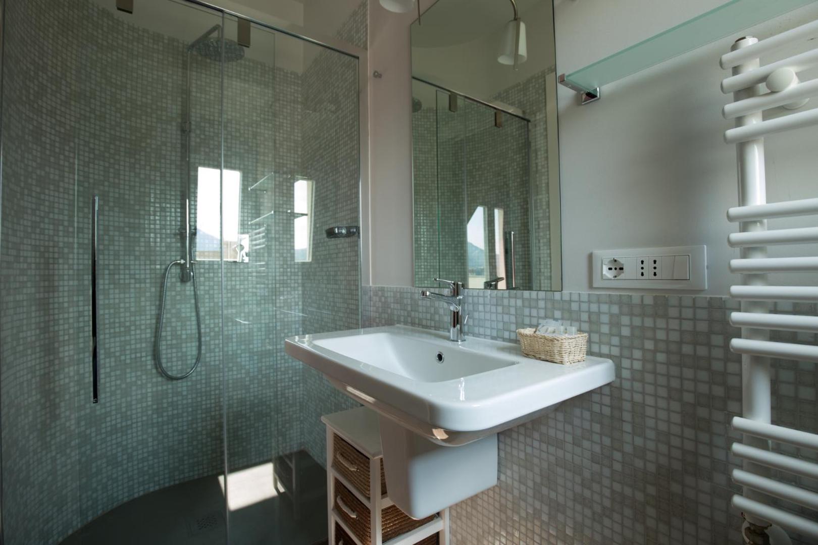 Marbela Apartments & Suites
