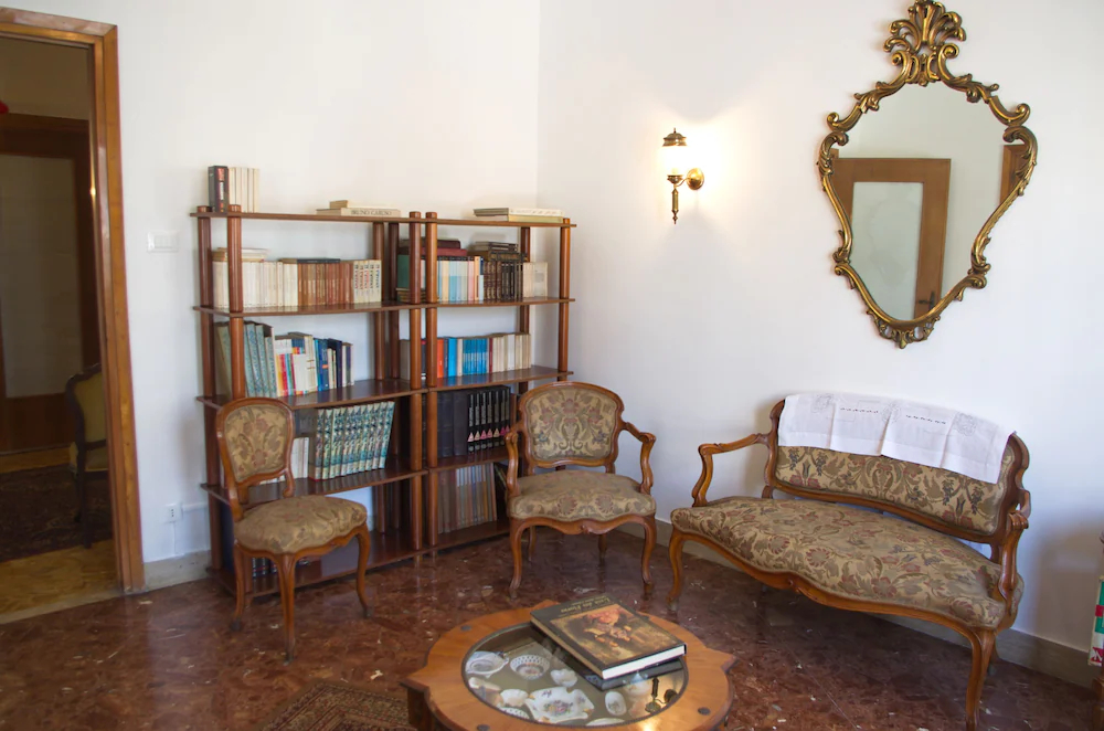 Oliva Rooms