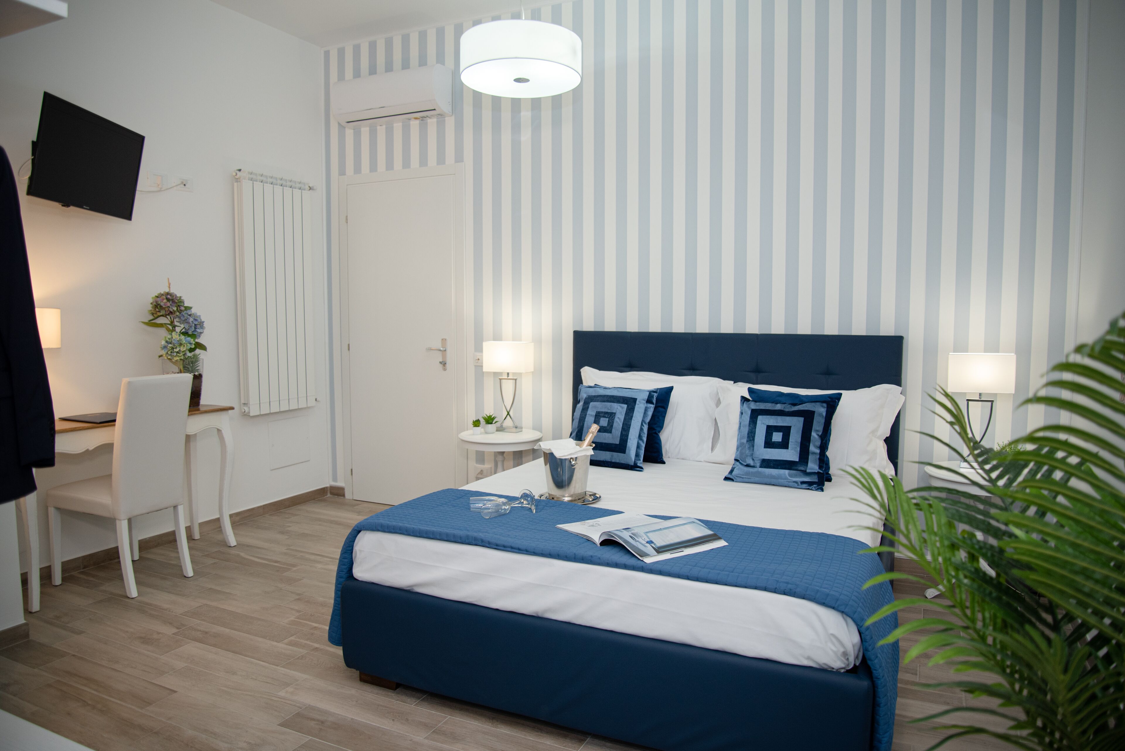 Porta Aragonese Luxury Rooms